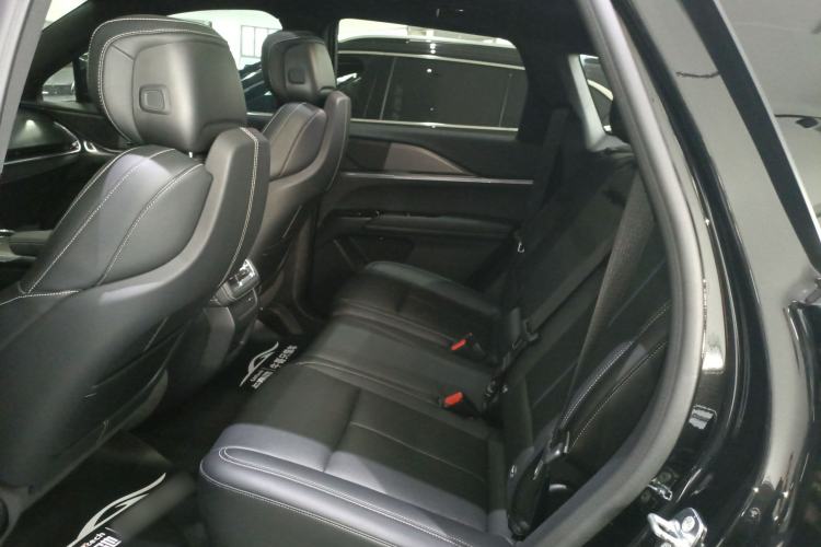 Used Cadillac XT5 2025 2.0T Luxury Version Left Rear Seat