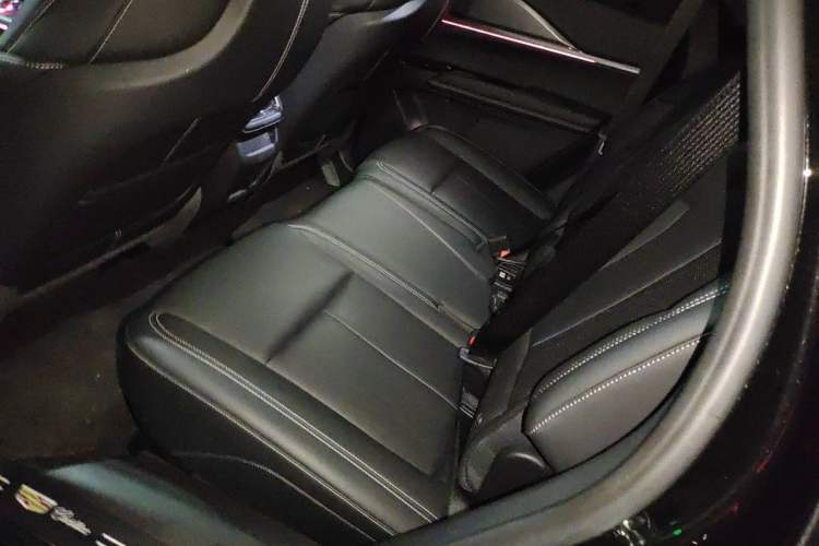 Used Cadillac XT5 2025 2.0T Luxury Version Left Rear Seat