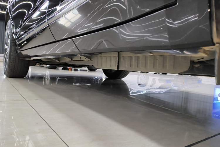 Used Cadillac XT5 2025 2.0T Luxury Version Left Side Sill