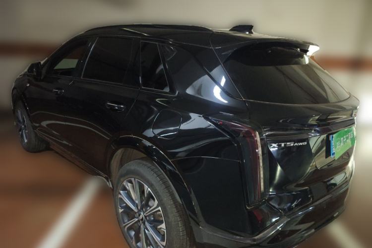 Used Cadillac XT5 2025 2.0T Luxury Version Rear Left 45 Deg