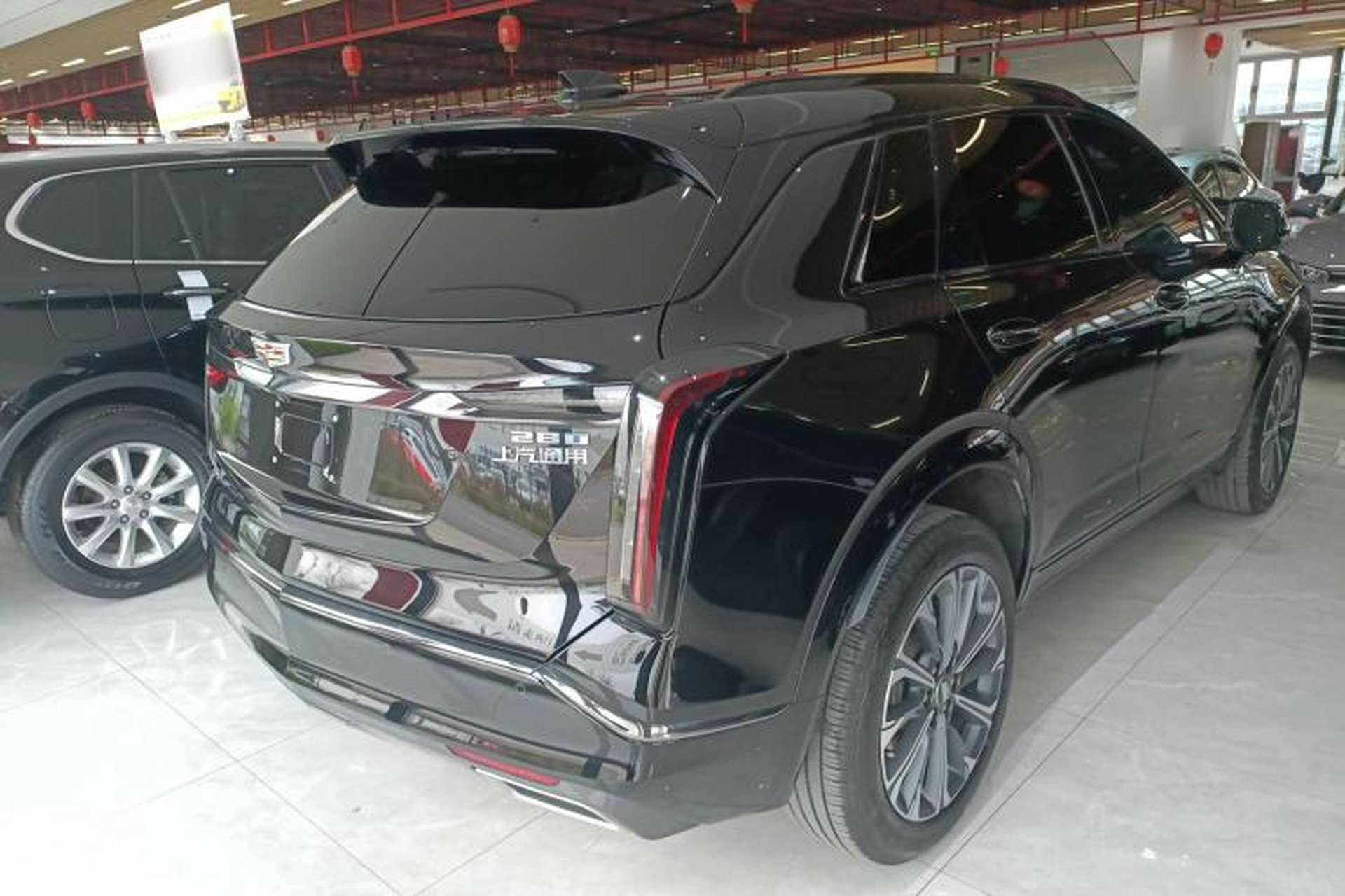 Used Cadillac XT5 2025 2.0T Luxury Version Rear Right 45 Deg