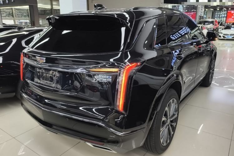 Used Cadillac XT5 2025 2.0T Luxury Version Rear Right 45 Deg