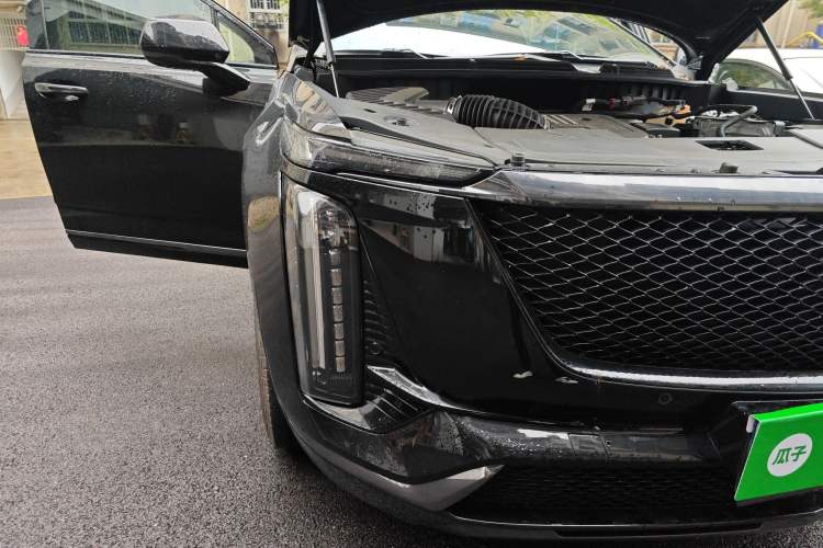 Used Cadillac XT5 2025 2.0T Luxury Version Right Front Headlight
