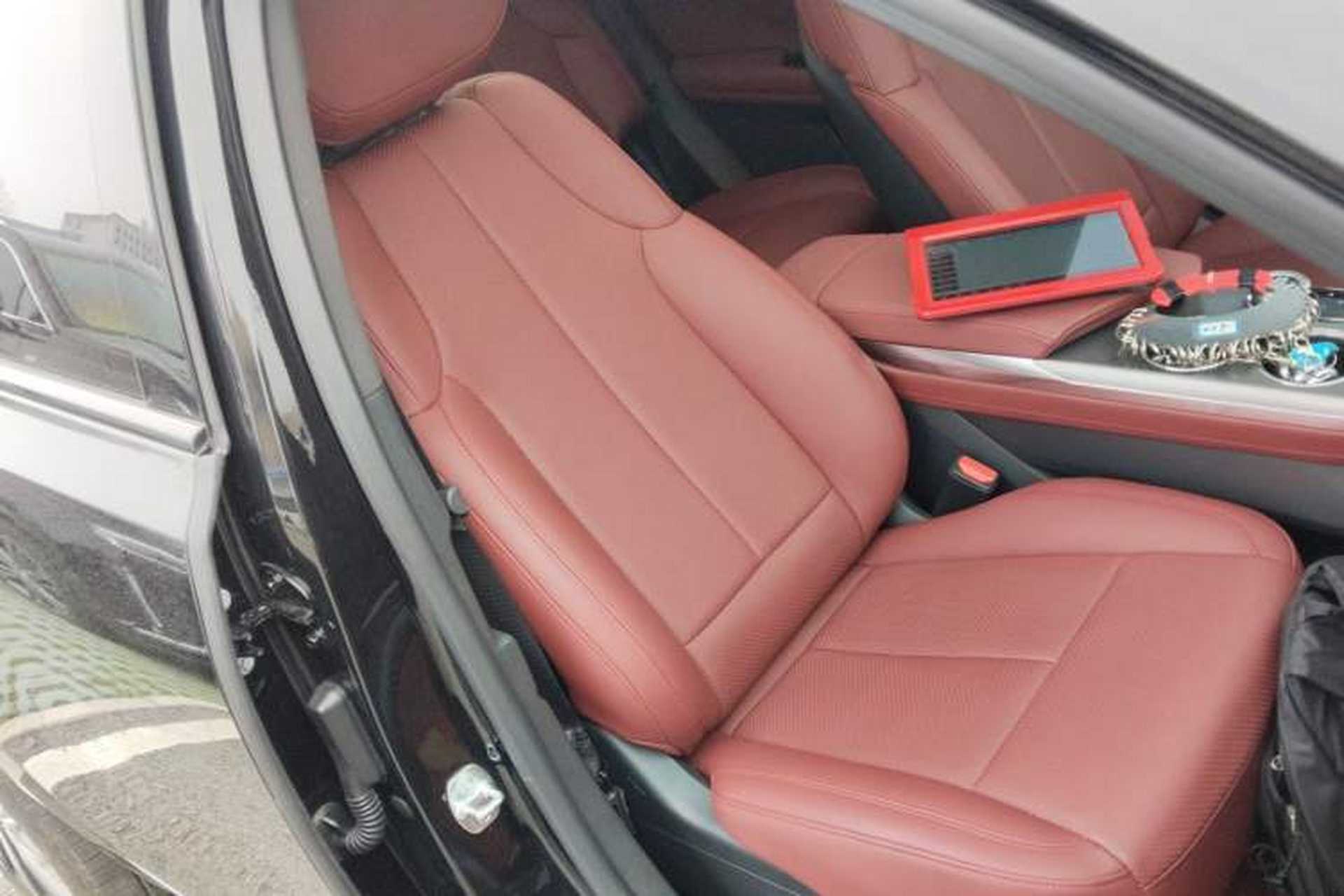Used Cadillac XT5 2025 2.0T Luxury Version Right Front Seat