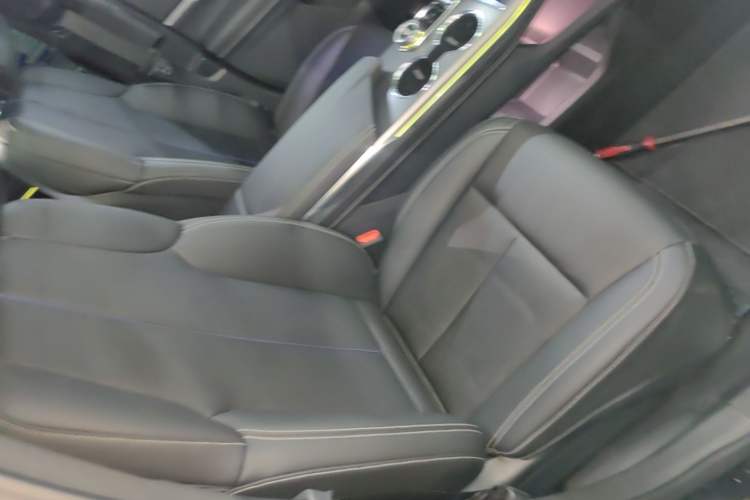 Used Cadillac XT5 2025 2.0T Luxury Version Right Front Seat