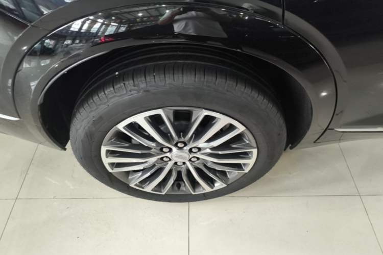 Used Cadillac XT5 2025 Model 2.0T Metropolitan Edition Right Rear Wheel Hub