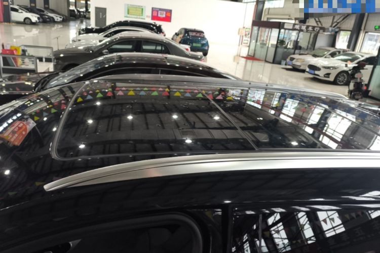 Used Cadillac XT5 2025 Model 2.0T Metropolitan Edition Roof