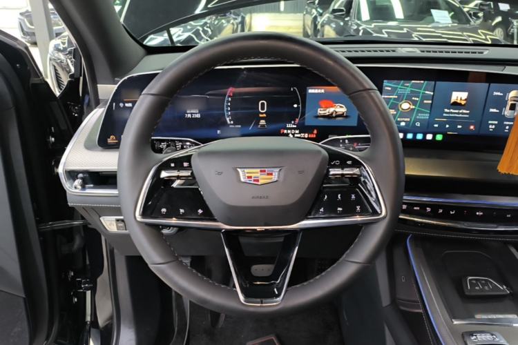 Used Cadillac XT5 2025 2.0T Luxury Version Steering Wheel