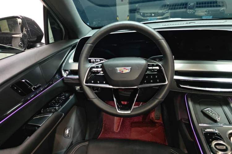 Used Cadillac XT5 2025 2.0T Luxury Version Steering Wheel