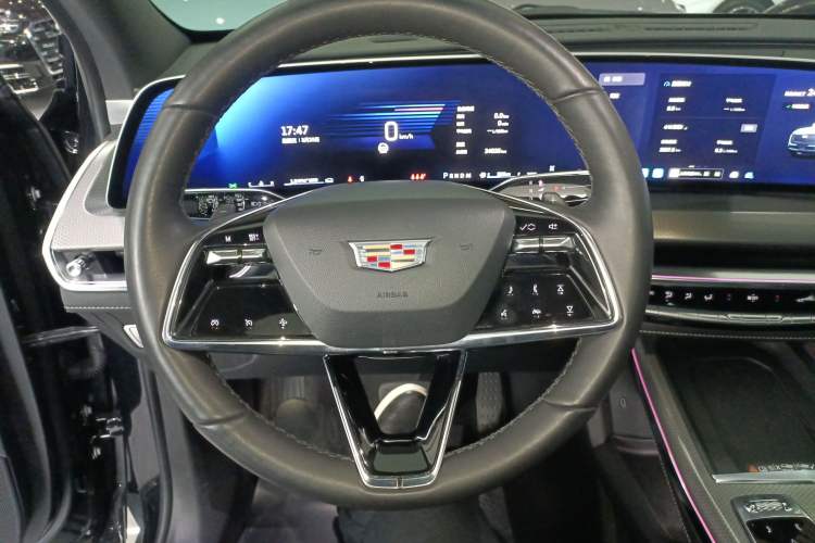 Used Cadillac XT5 2025 2.0T Luxury Version Steering Wheel