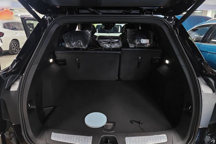 Used Cadillac XT5 2025 2.0T Prestige Version Trunk