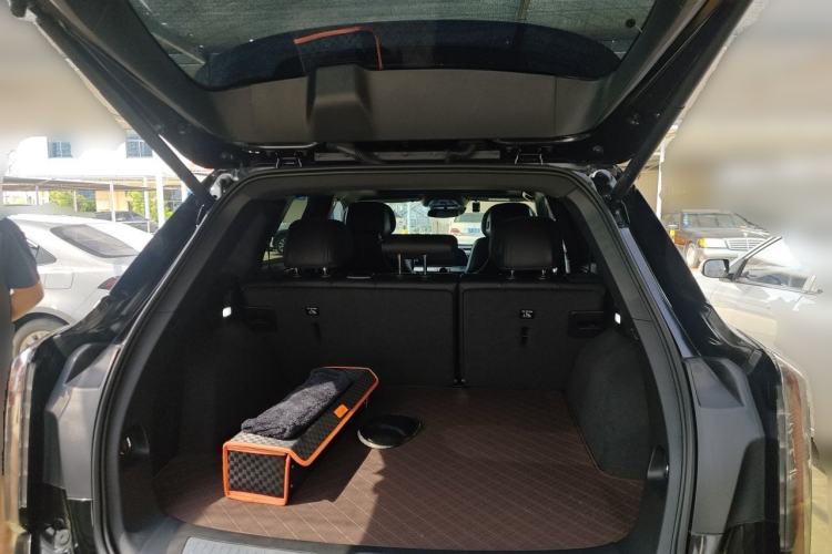 Used Cadillac XT5 2025 2.0T Luxury Version Trunk