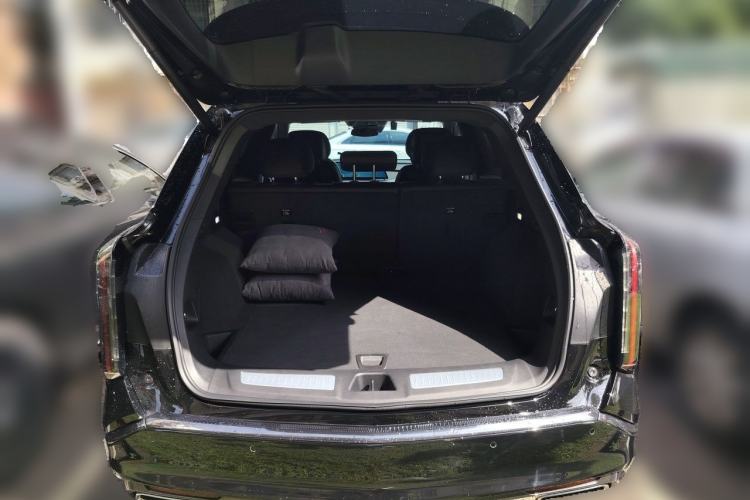 Used Cadillac XT5 2025 2.0T Luxury Version Trunk