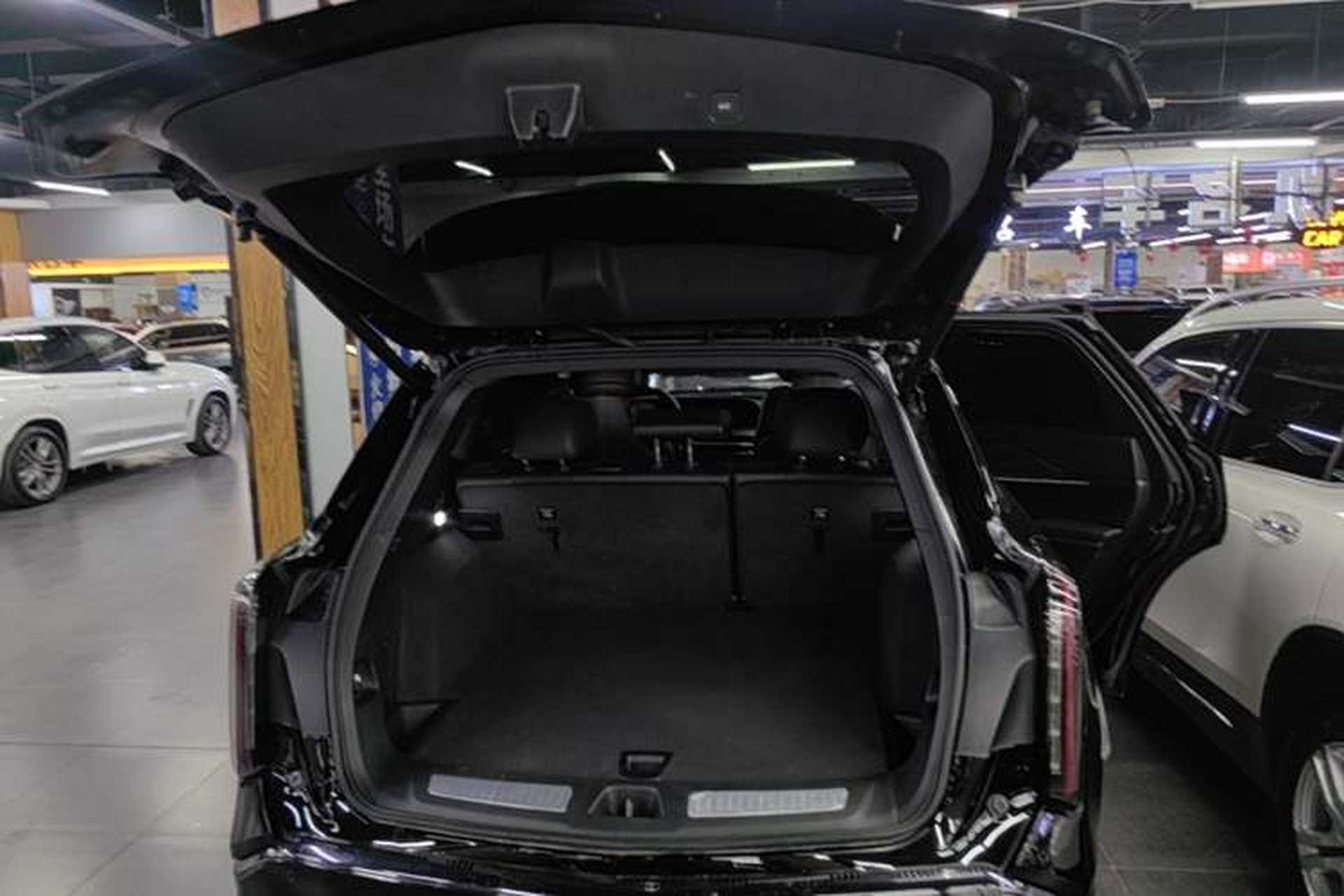 Used Cadillac XT5 2025 2.0T Luxury Version Trunk