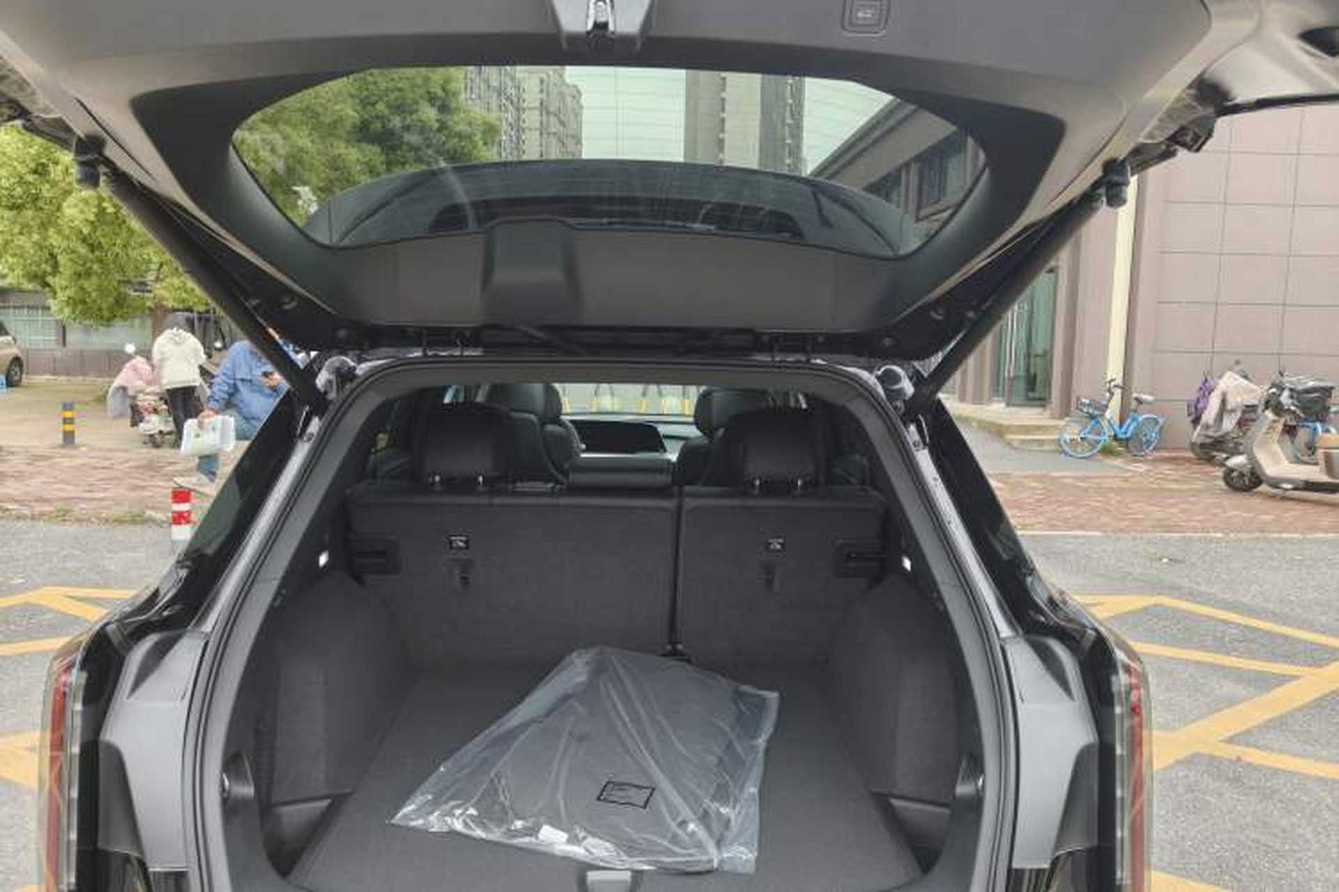 Used Cadillac XT5 2025 2.0T Luxury Version Trunk