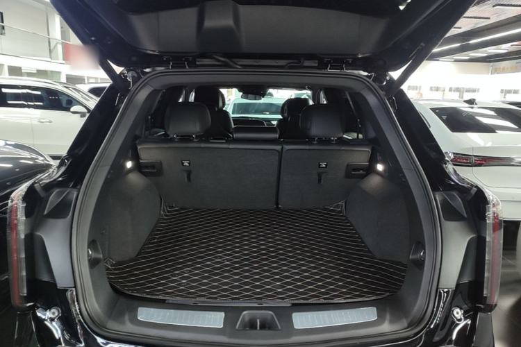 Used Cadillac XT5 2025 2.0T Luxury Version Trunk