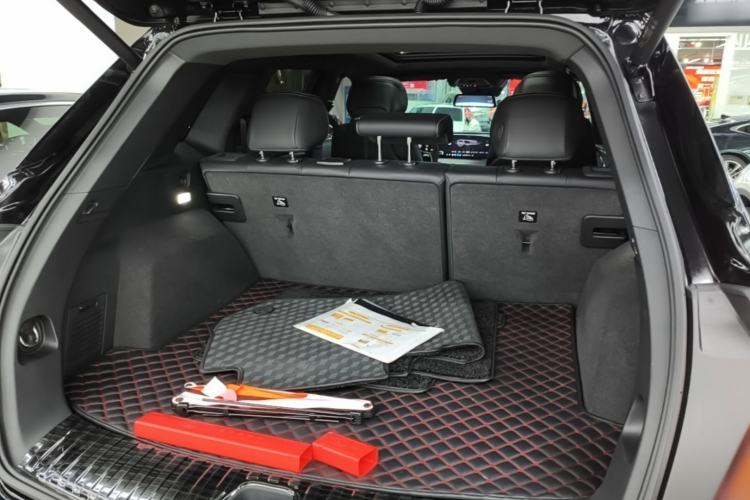 Used Cadillac XT5 2025 2.0T Luxury Version Trunk