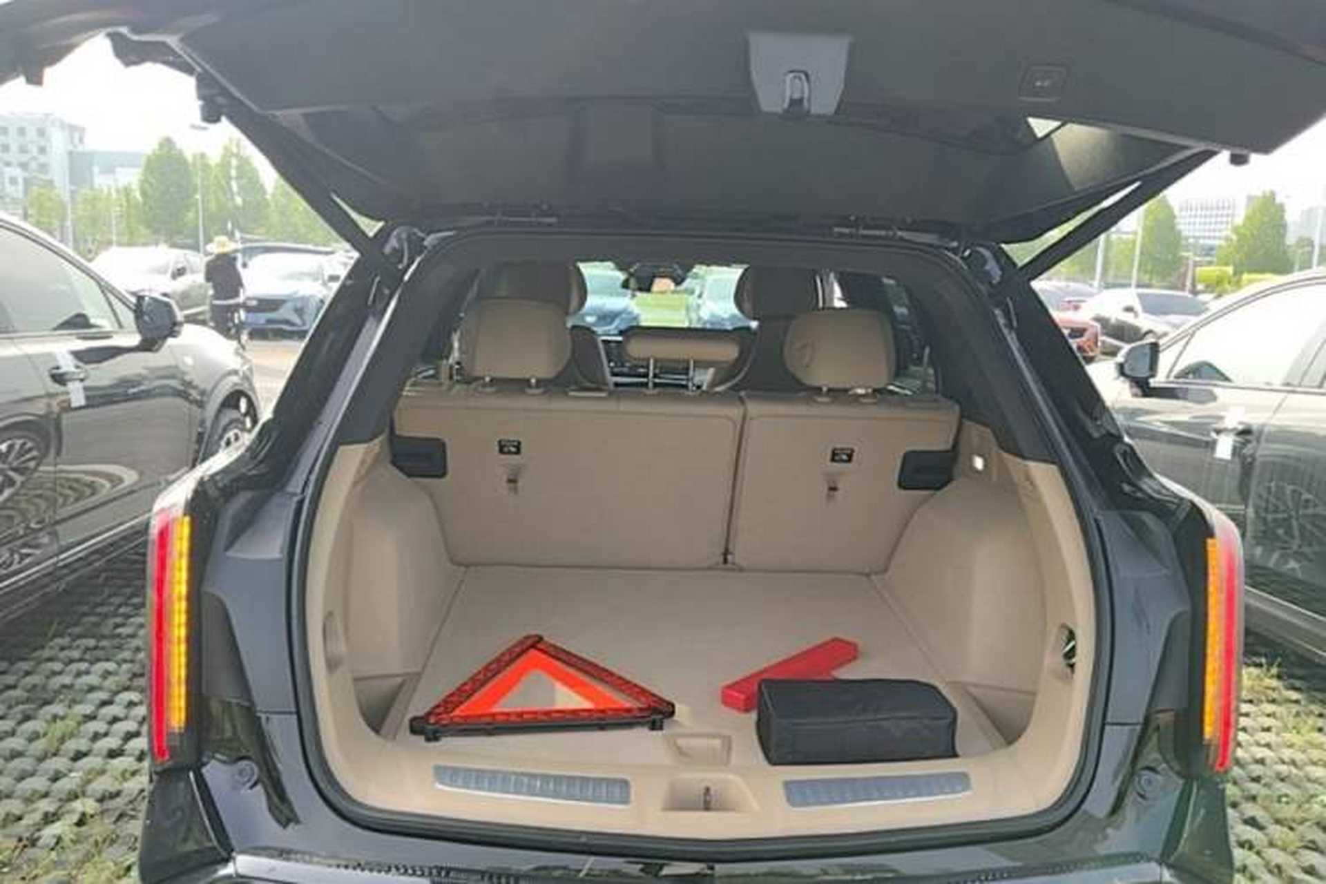 Used Cadillac XT5 2025 2.0T Luxury Version Trunk