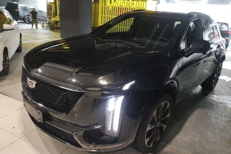 Cadillac XT5 2025 2.0T Platinum Edition