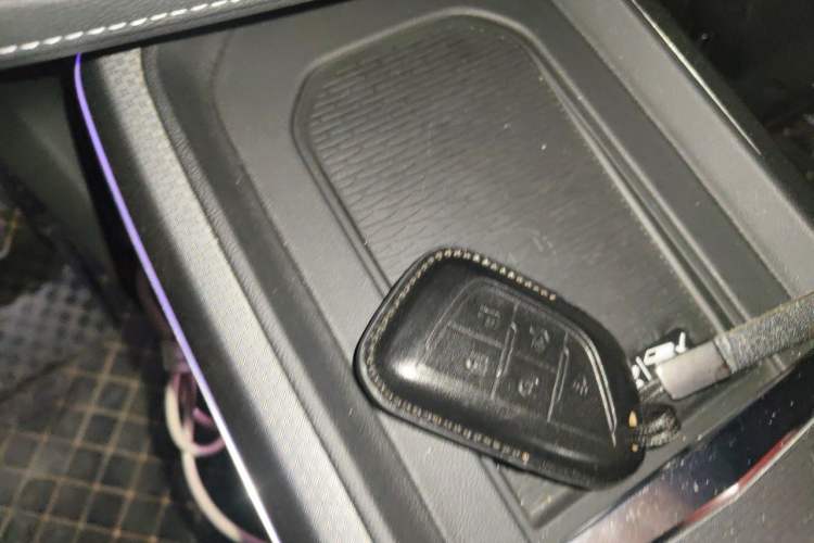 Used Cadillac XT5 2025 2.0T Luxury Version Vehicle Key