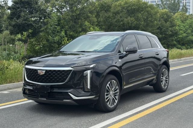 Cadillac XT5 2025 Model 2.0T Metropolitan Edition с пробегом