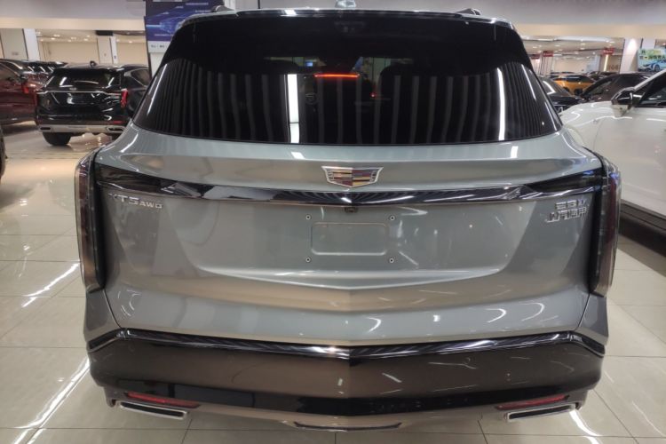 Used Cadillac XT5 2025 2.0T Platinum Edition Exterior 4