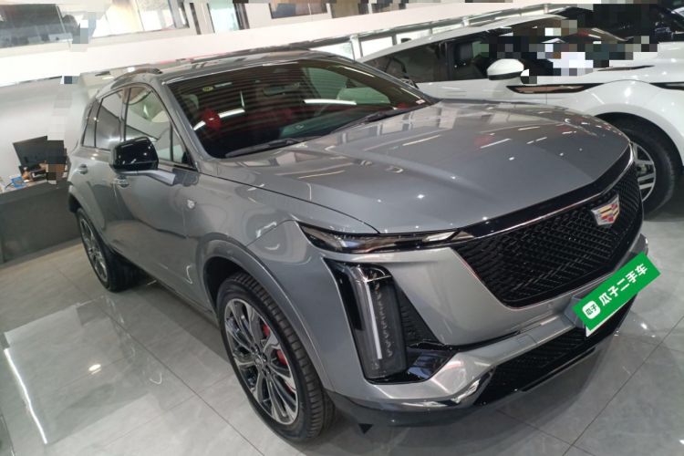 Used Cadillac XT5 2025 2.0T Platinum Edition Front Right 45 Deg