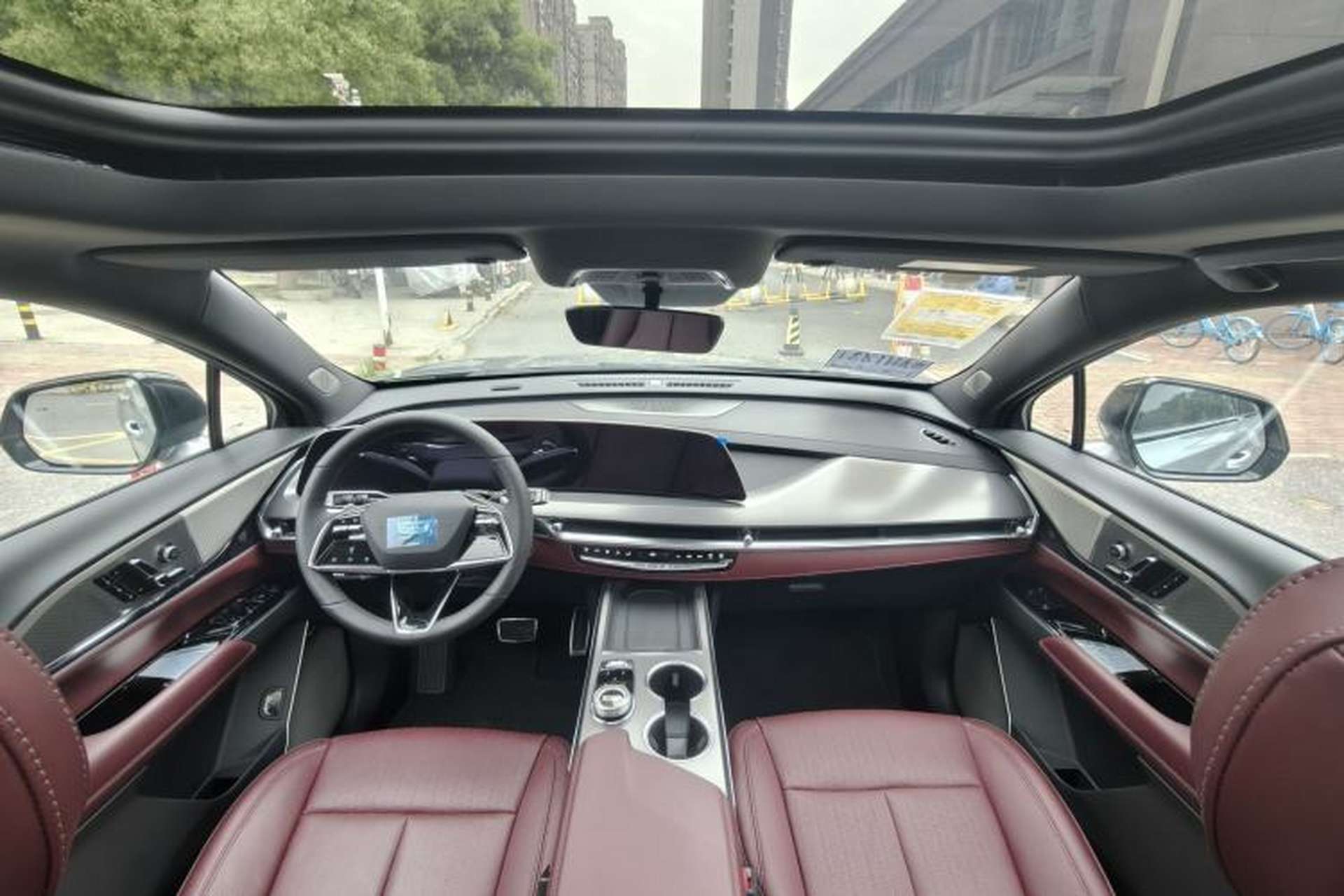 Used Cadillac XT5 2025 2.0T Platinum Edition Interior 3