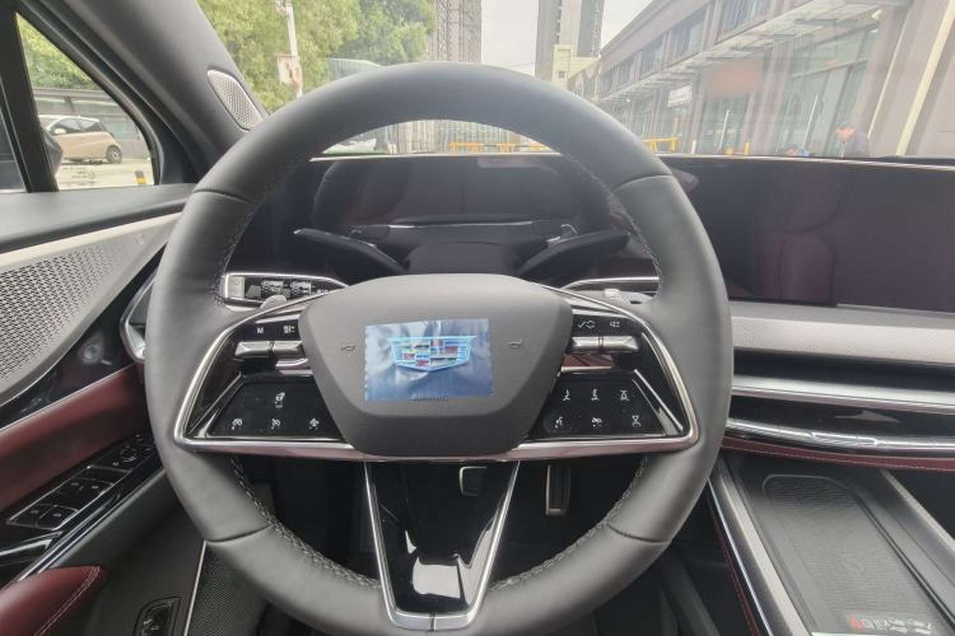 Used Cadillac XT5 2025 2.0T Platinum Edition Interior 5