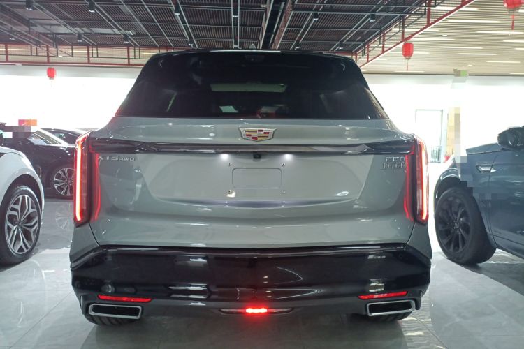 Used Cadillac XT5 2025 2.0T Platinum Edition Rear