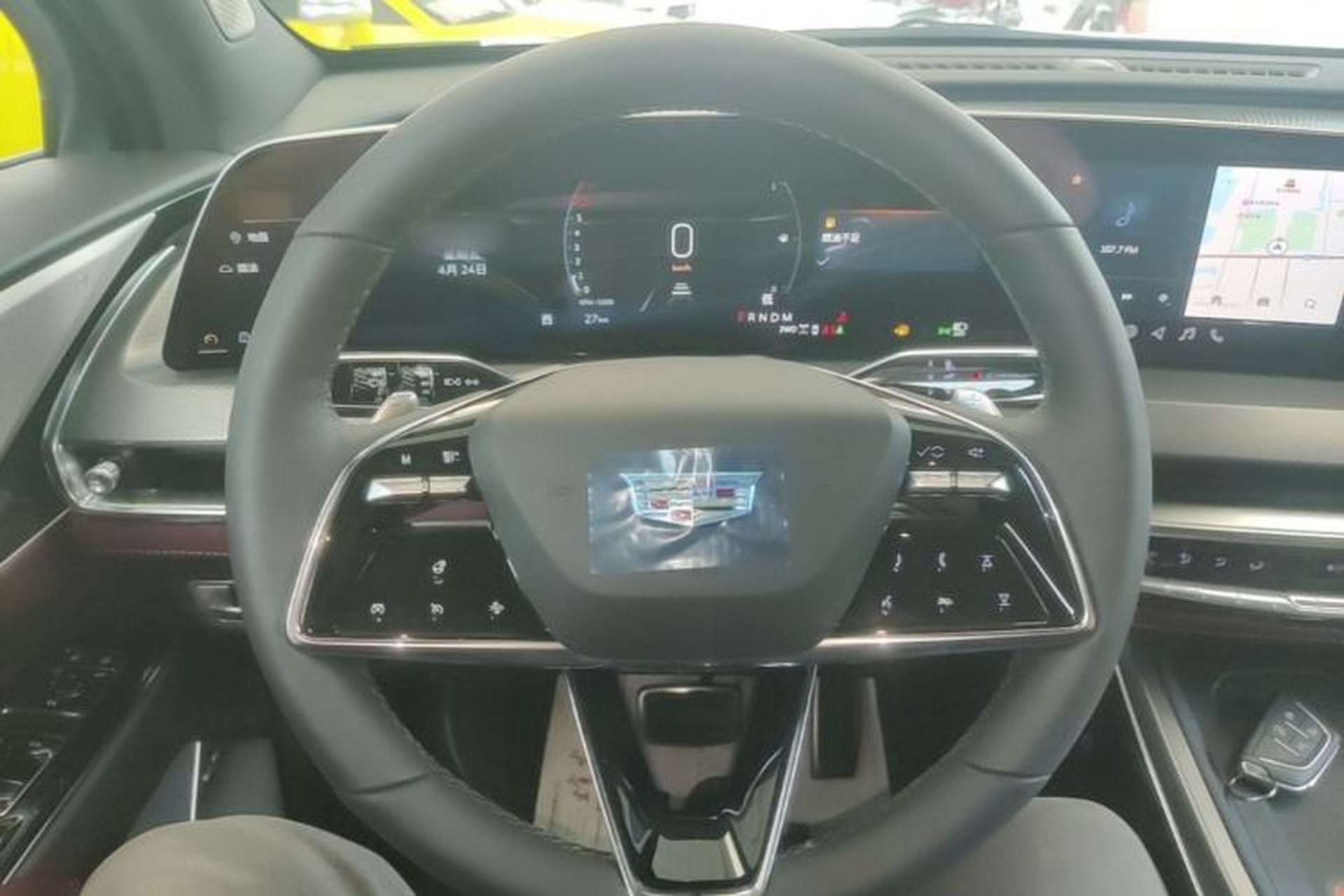 Used Cadillac XT5 2025 2.0T Platinum Edition Steering Wheel