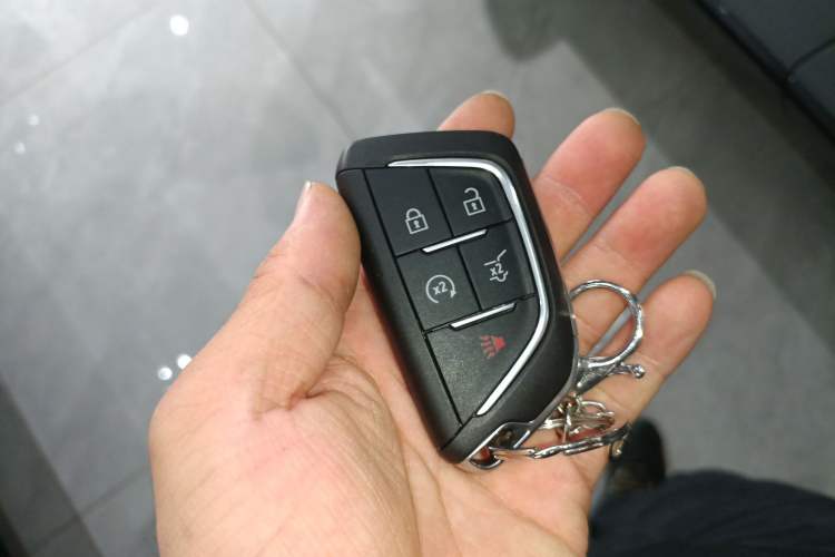 Used Cadillac XT5 2025 2.0T Platinum Edition Vehicle Key