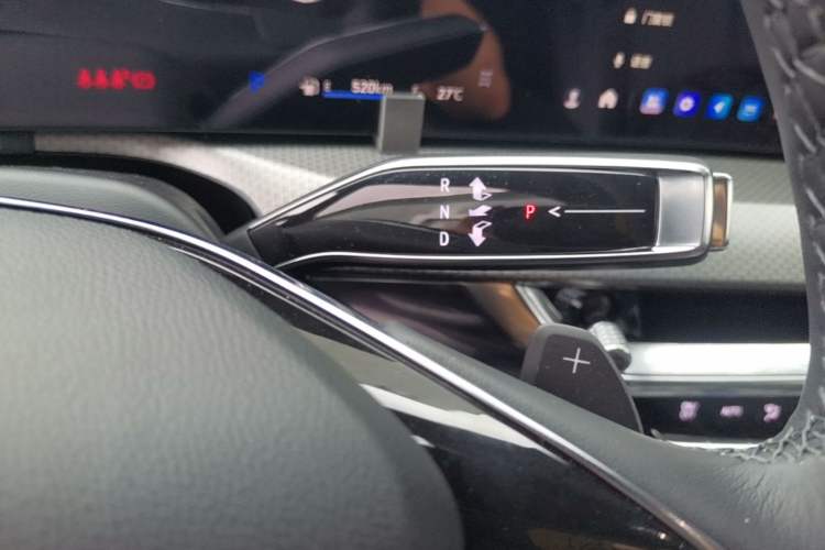 Used Cadillac XT5 2025 2.0T Prestige Version Gear Lever