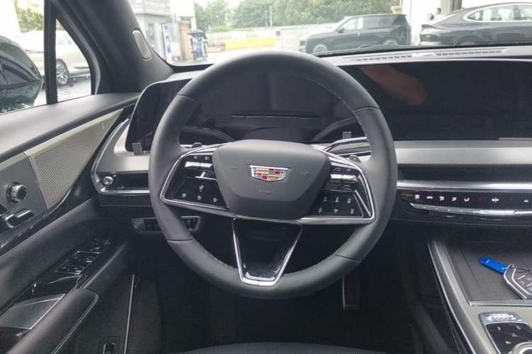 Used Cadillac XT5 2025 2.0T Prestige Version Steering Wheel
