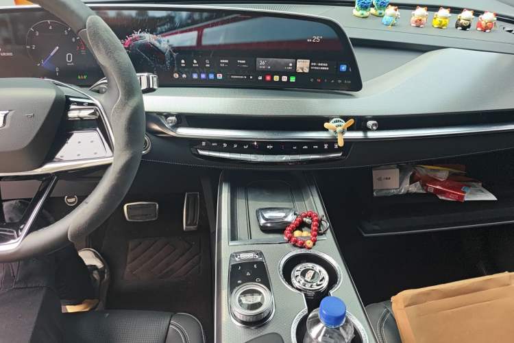 Used Cadillac XT5 2025 2.0T Prestige Version Audio And AC Panel