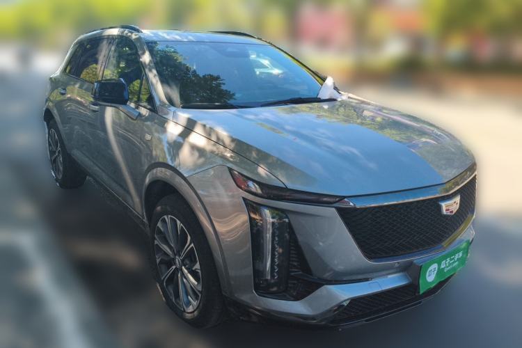 Used Cadillac XT5 2025 2.0T Luxury Version Front Right 45 Deg