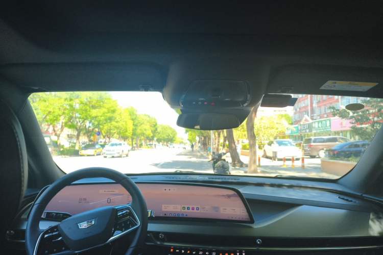 Used Cadillac XT5 2025 2.0T Luxury Version Headliner