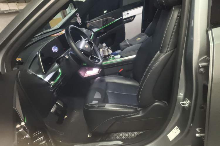 Used Cadillac XT5 2025 2.0T Prestige Version Left Front Seat