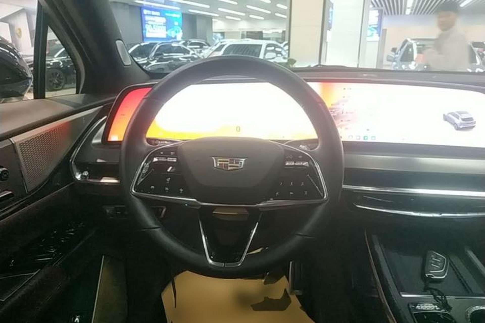 Used Cadillac XT5 2025 2.0T Platinum Edition Steering Wheel