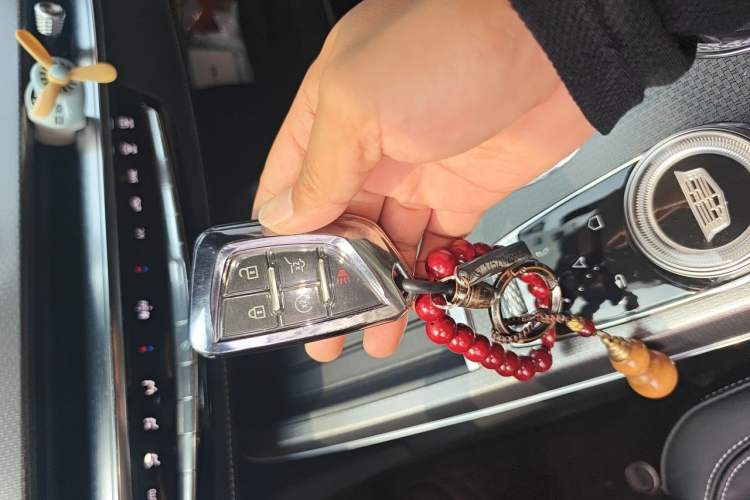 Used Cadillac XT5 2025 2.0T Prestige Version Vehicle Key