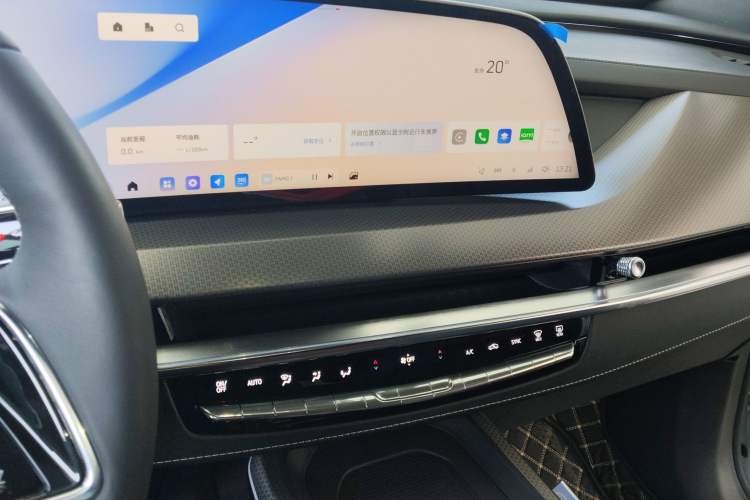 Used Cadillac XT5 2025 2.0T Prestige Version Audio And AC Panel