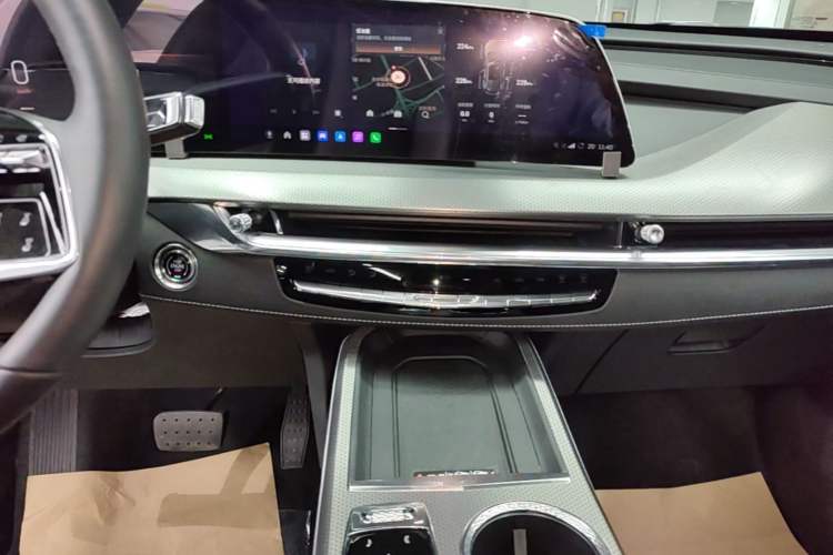 Used Cadillac XT5 2025 2.0T Luxury Version Audio And AC Panel