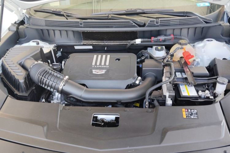 Used Cadillac XT5 2025 2.0T Prestige Version Engine Bay