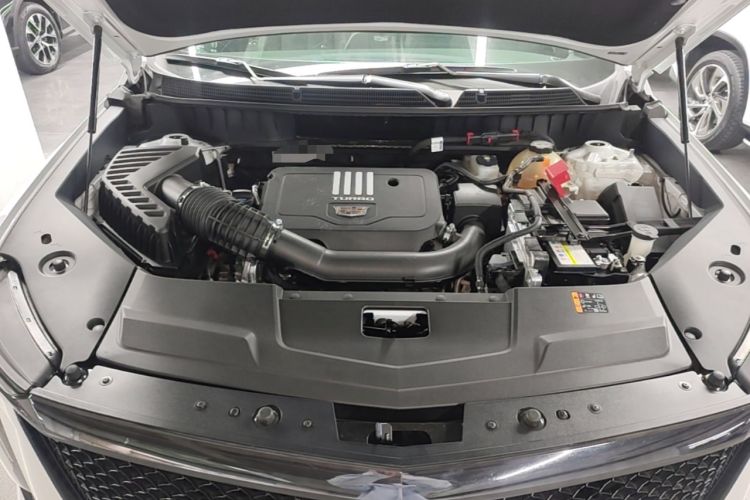 Used Cadillac XT5 2025 2.0T Luxury Version Engine Bay