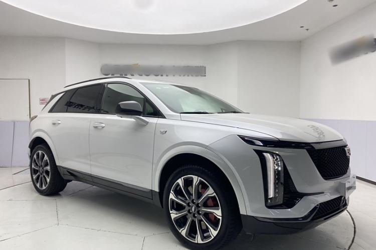Used Cadillac XT5 2025 2.0T Platinum Edition Exterior 2