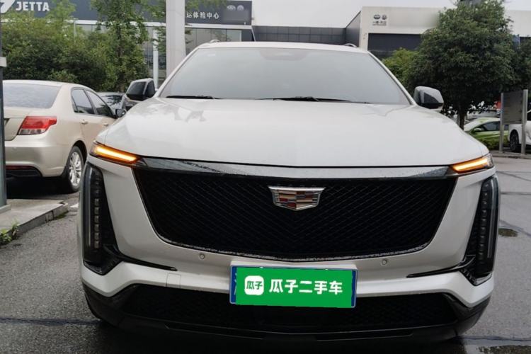 Used Cadillac XT5 2025 2.0T Platinum Edition Front