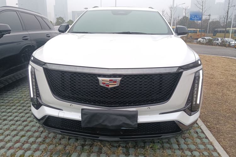 Used Cadillac XT5 2025 2.0T Platinum Edition Front