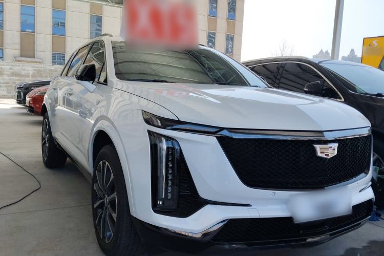 Used Cadillac XT5 2025 2.0T Prestige Version Front Right 45 Deg