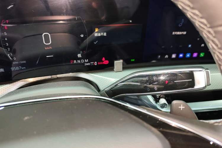 Used Cadillac XT5 2025 2.0T Luxury Version Gear Lever
