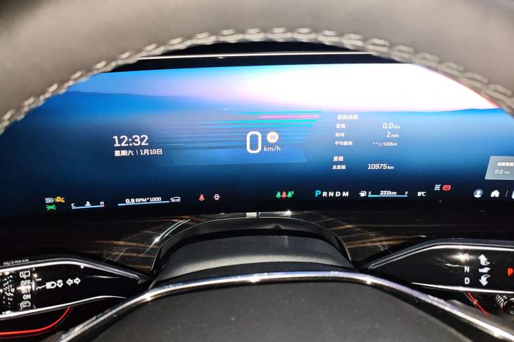 Used Cadillac XT5 2025 2.0T Prestige Version Instrument Cluster
